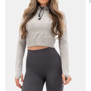 Purpose cropped hood Sylvanite Balance Athletica